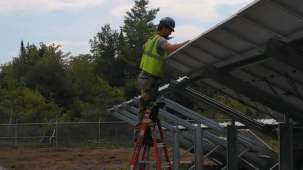 Sullivan & Merritt electricians of IBEW Local 567 Sanford Solar 